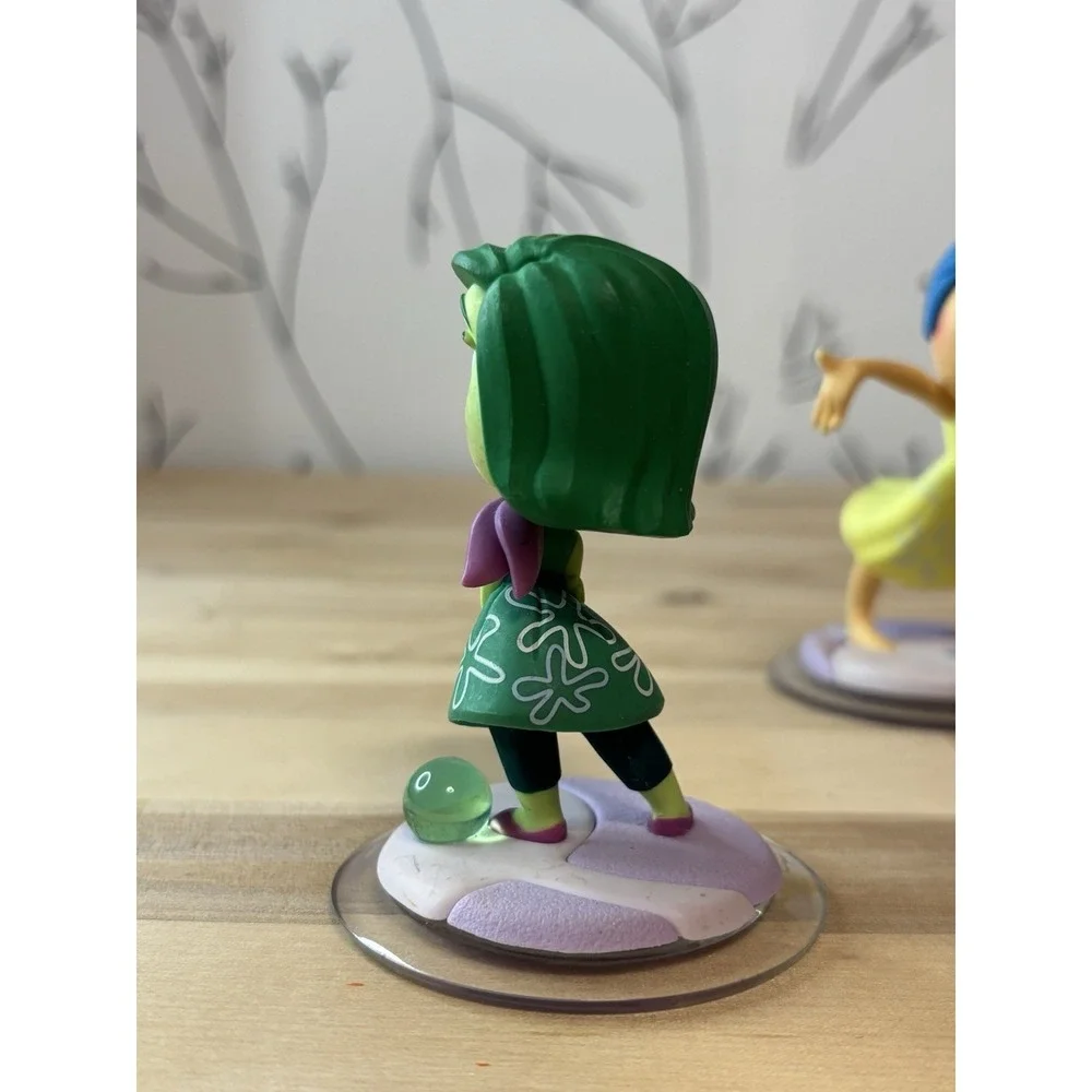 Disney Infinity 3.0 Fear, Disgust, Joy, Anger, Sadness Figures & Play Piece